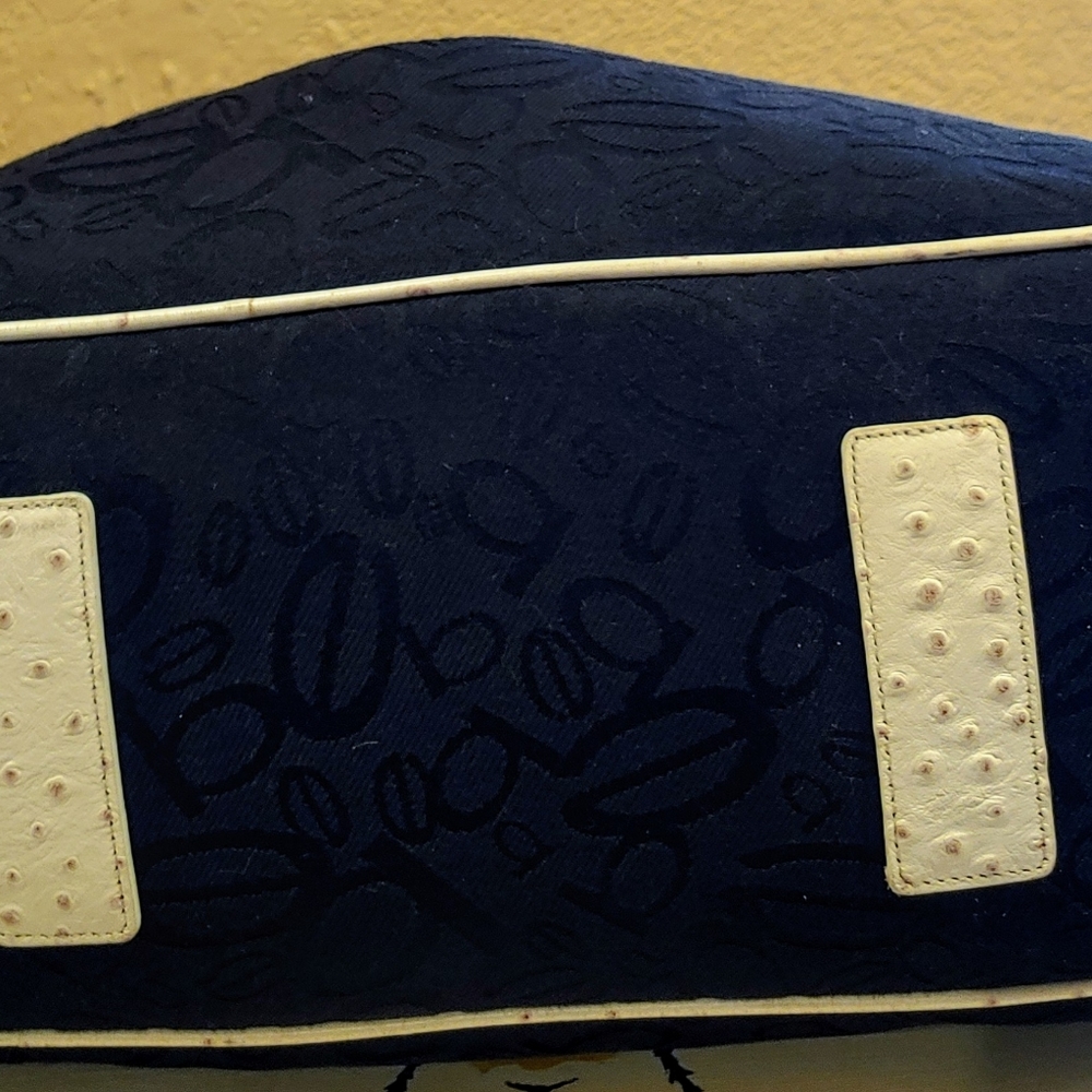 bebe San Francisco Signature B Flight Bag" - Picture 4 of 5